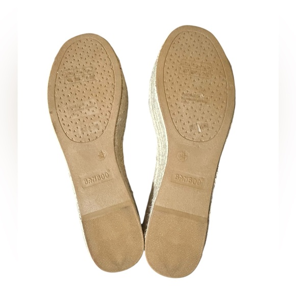 Bamboo Black Espadrille Wedge Sandals 8.5 NWOT - Picture 8 of 9